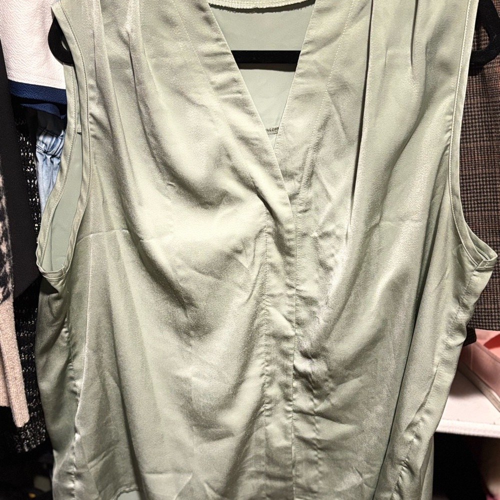SHEIN Light Green Sleeveless Blouse